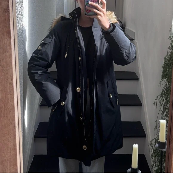 Michael Kors Black Puffer Coat with Fur Trim - Picture 1 of 4